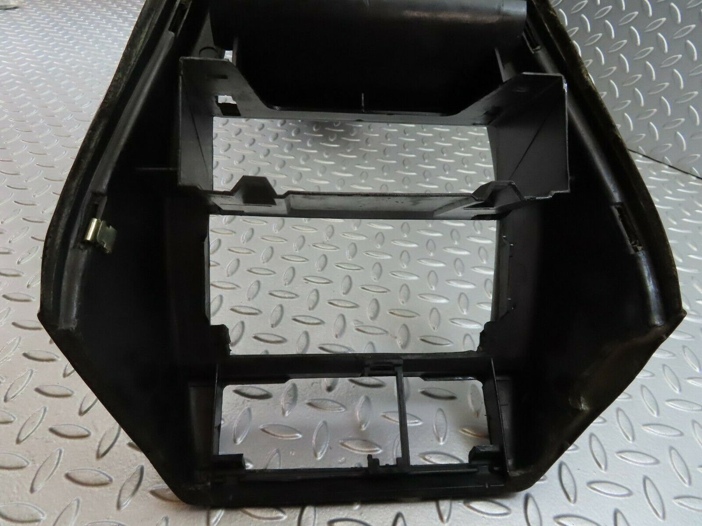 7655 Mercedes-Benz S123 230TE Wagon Centre Console Black