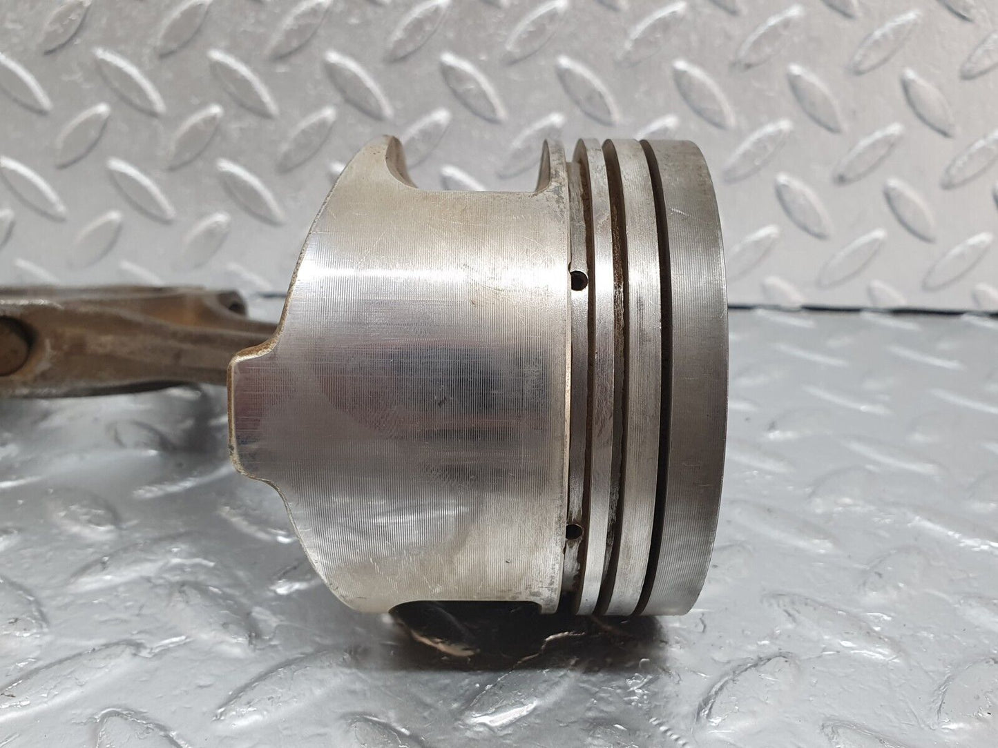 43778 Mercedes-Benz C126 380SEC Coupe Piston With Connecting Rod 88.010 11610