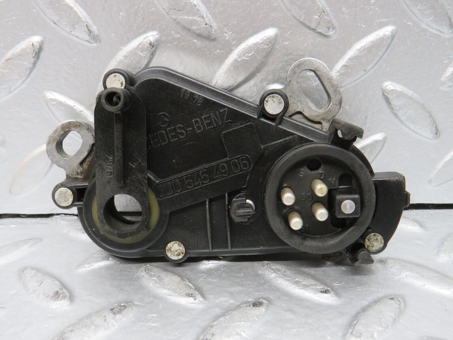 32700 Mercedes-Benz S124 300TE Wagon Reverse Light Switch 0005454906 04854300