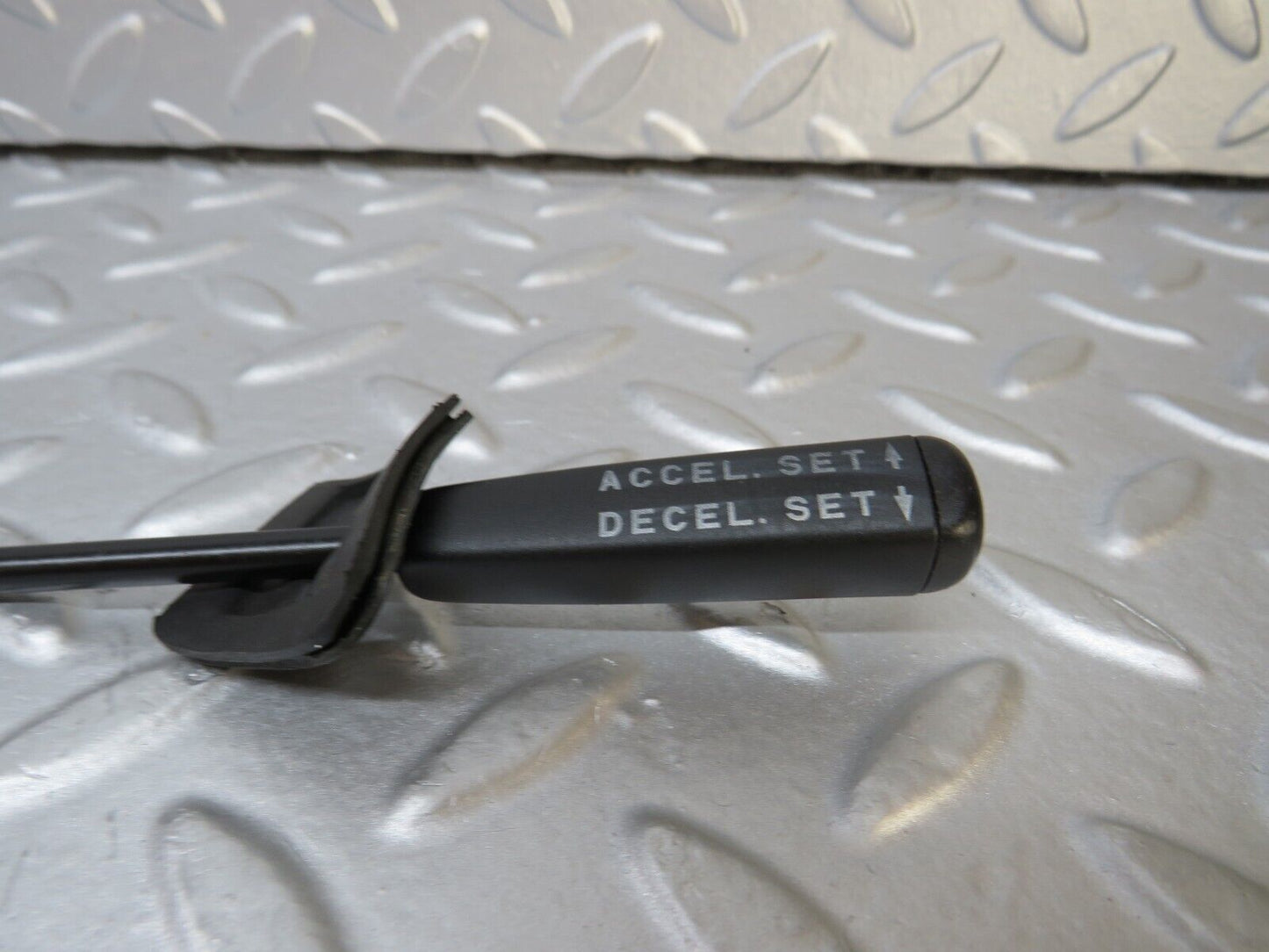 36977 Mercedes-Benz C126 420SEC Coupe Cruise Control Stalk