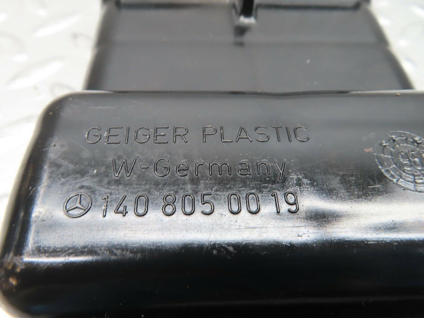 14923 Mercedes-Benz W140 S320 Vacuum Reservoir Tank 1408050019