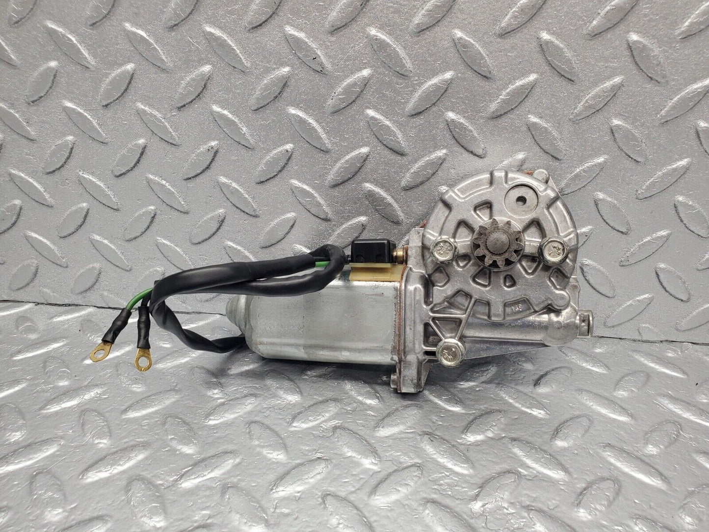 46378 Mercedes-Benz C123 280CE Coupe Front Right Window Regulator Motor 0130821023