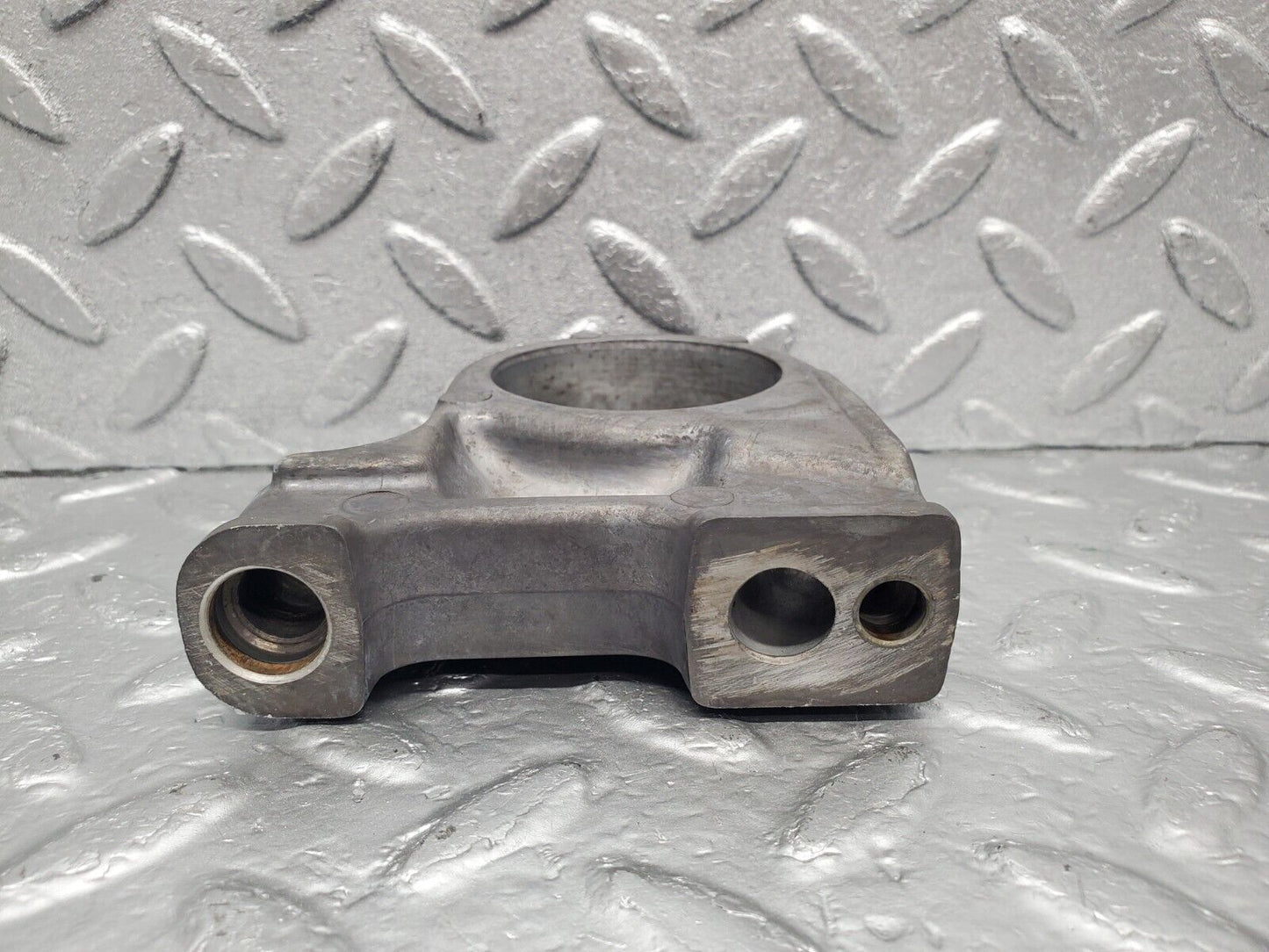 46269 Mercedes-Benz W126 420SE Camshaft Tower Bearing 1160514612