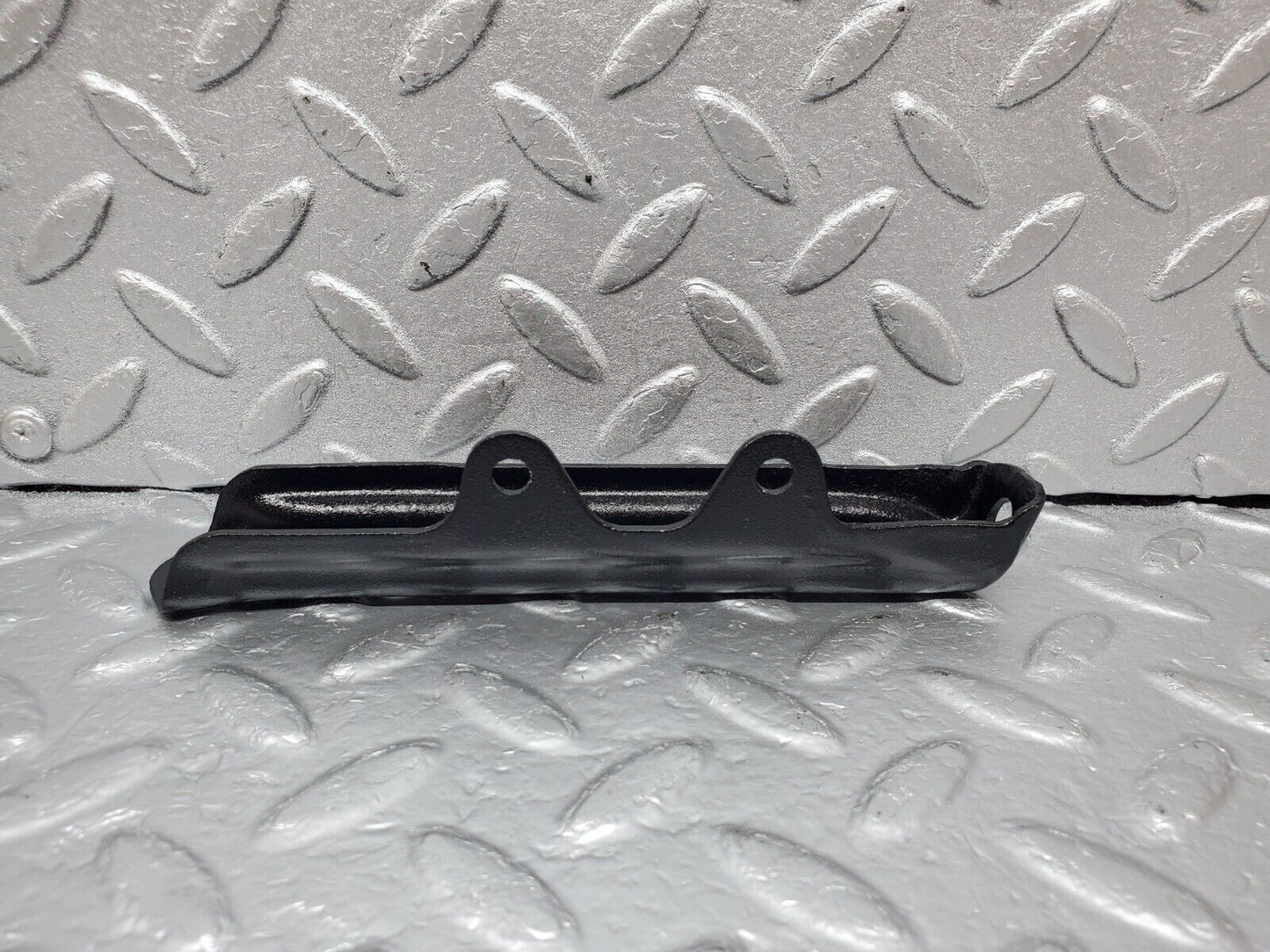 45270 Mercedes-Benz R129 300SL Coupe Air Intake Manifold Bracket
