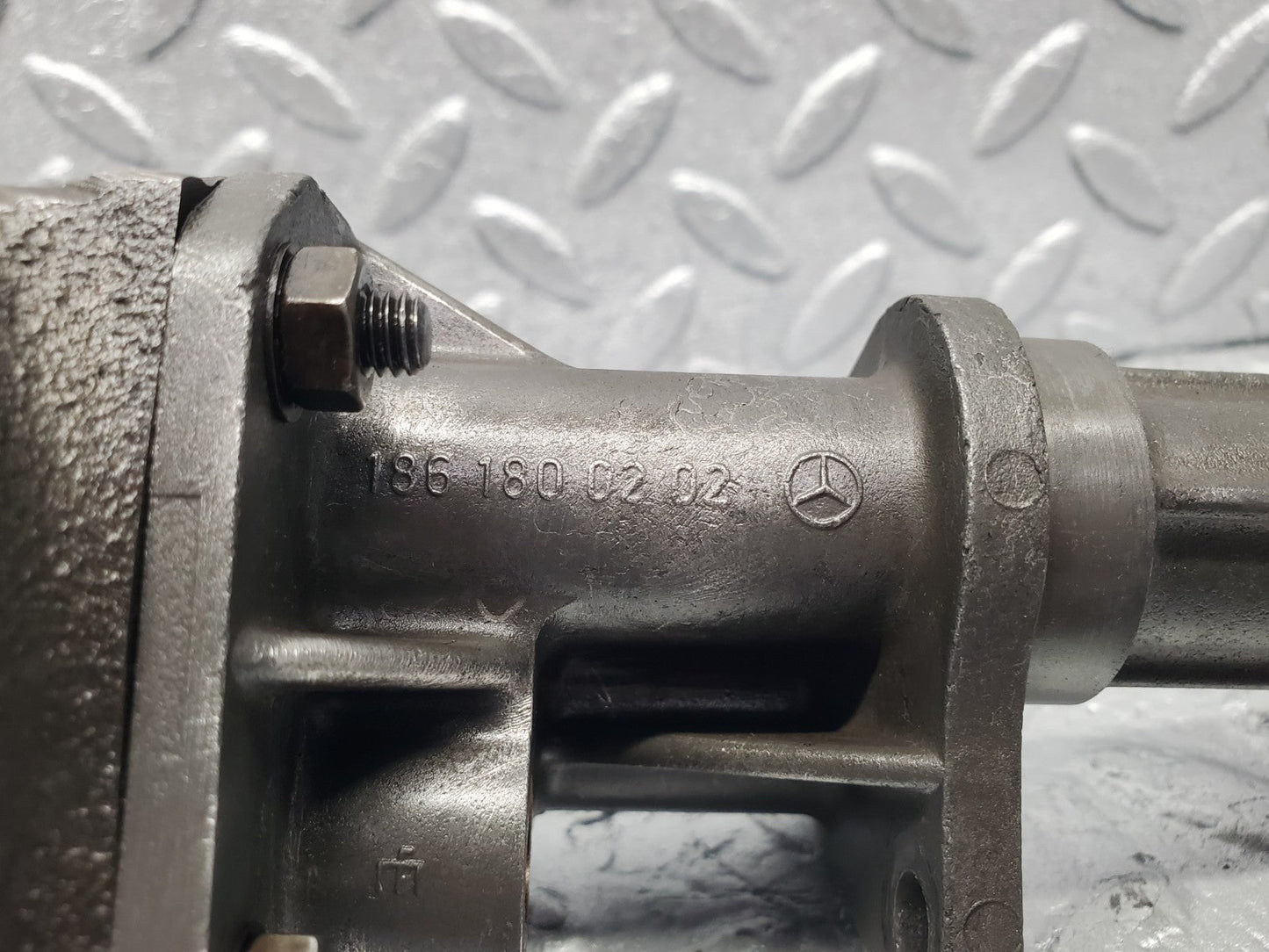 W112 oil pump used OEM