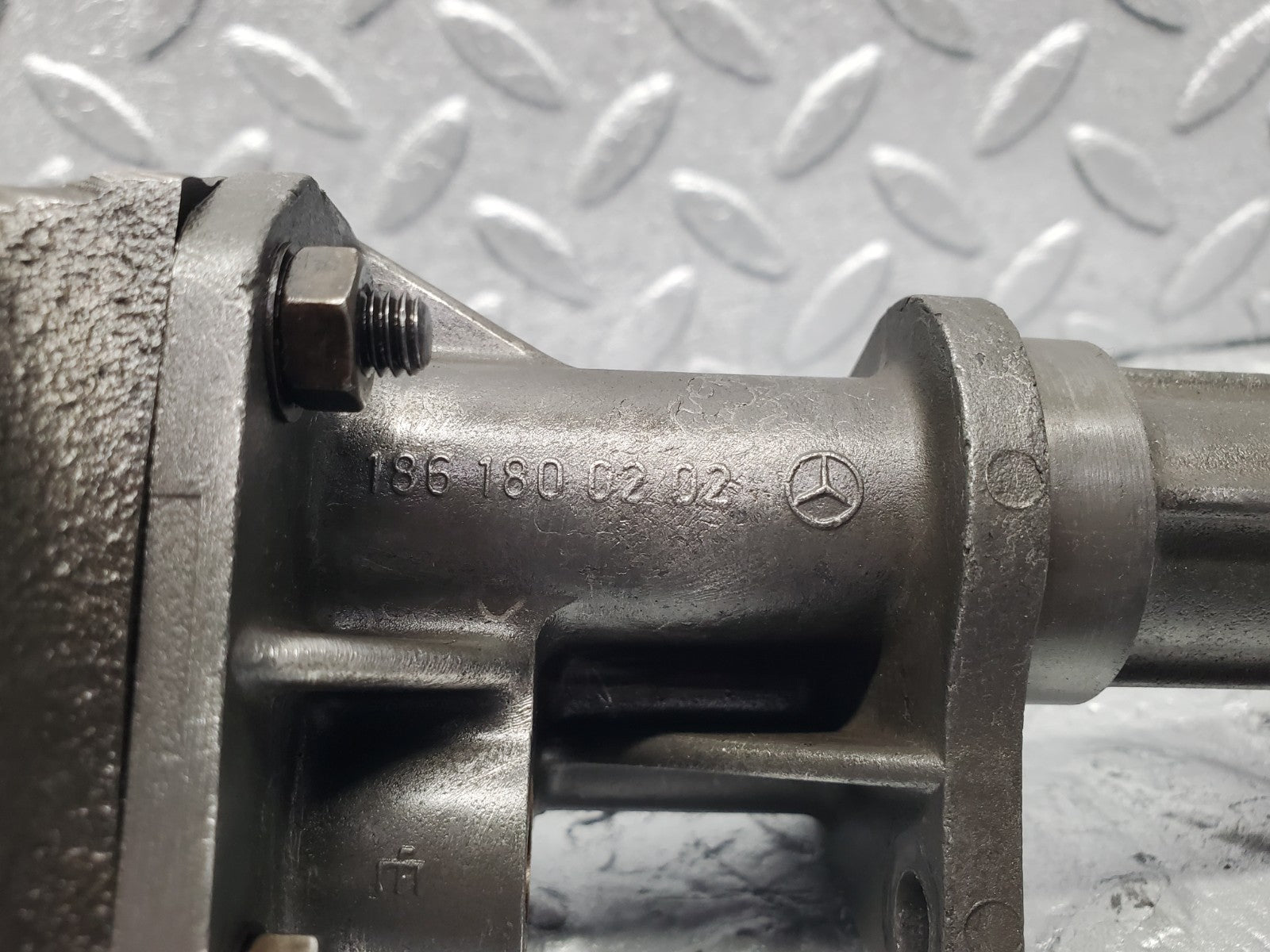 W112 oil pump used OEM