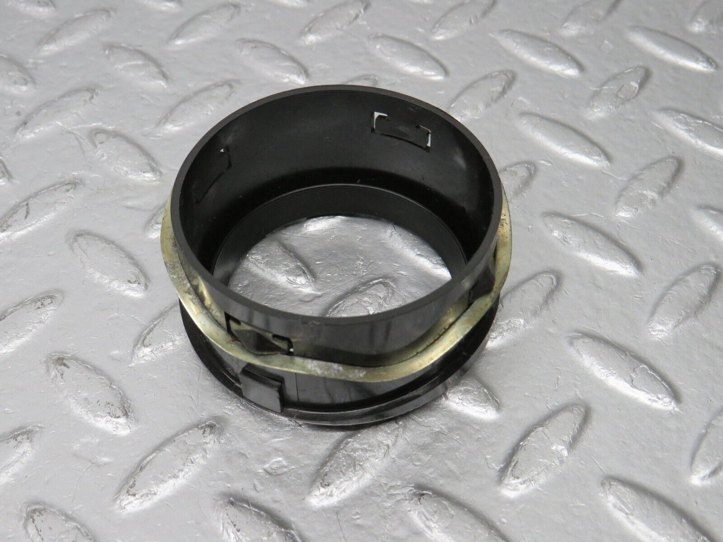 39184 Mercedes-Benz R107 500SL Dashboard Air Vent Chrome Bezel