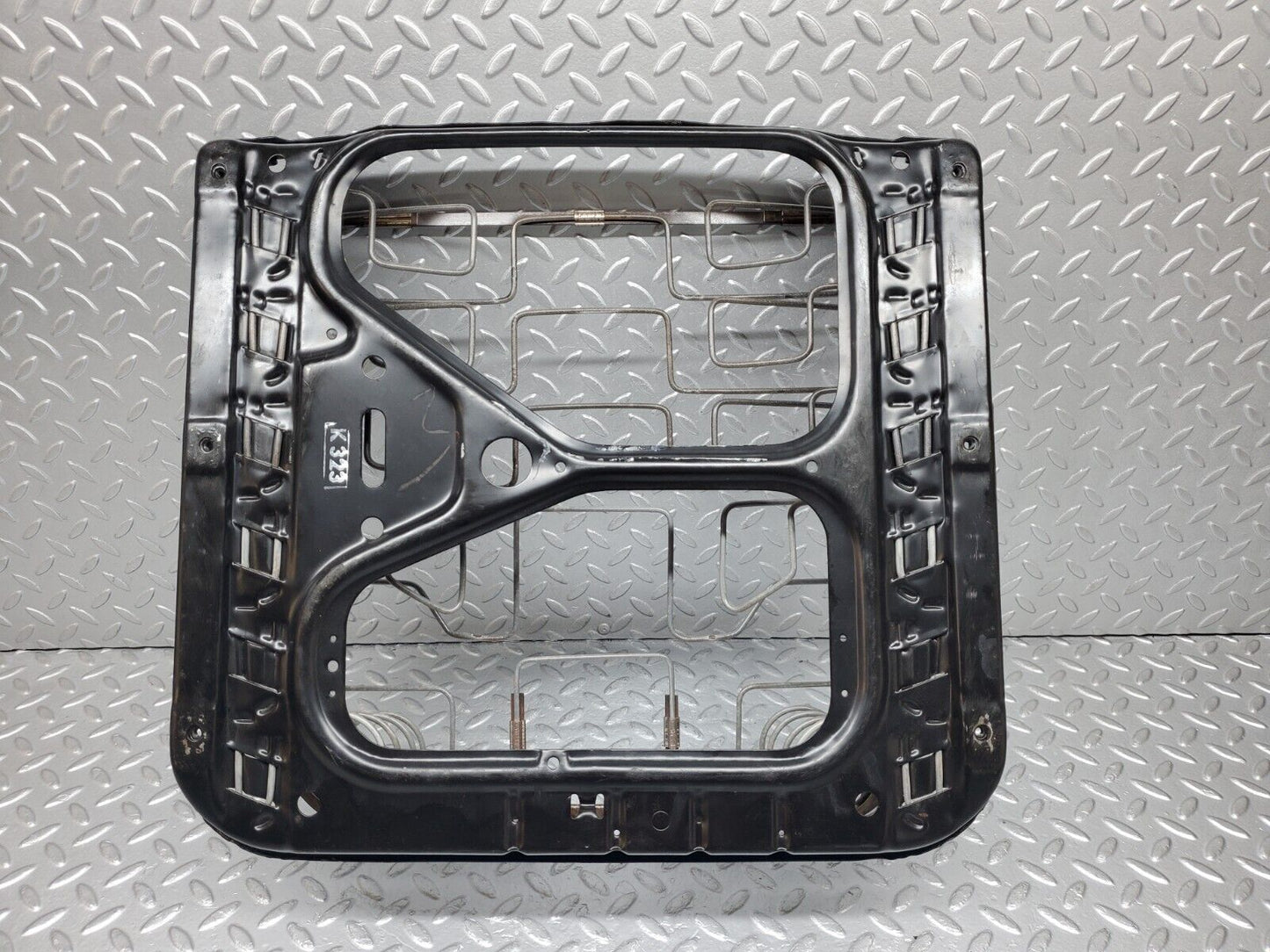 44555 Mercedes-Benz W123 280E Front Left Seat Base