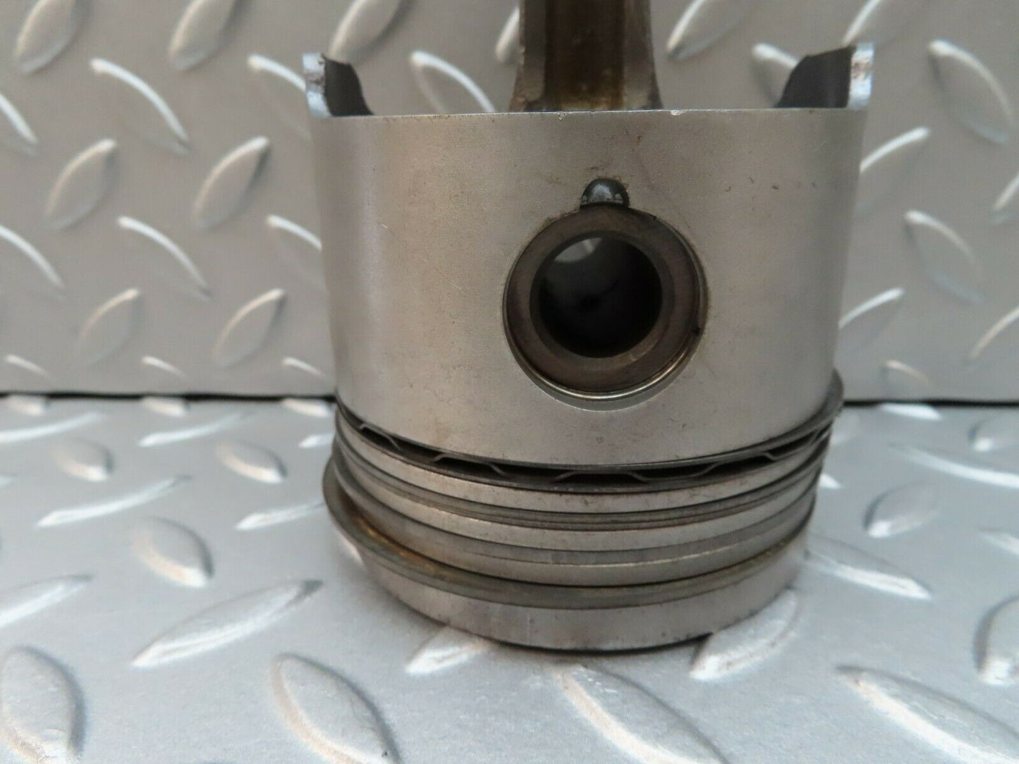 3504 Mercedes-Benz W108 280SE Piston With Connecting Rod 86.49 mm