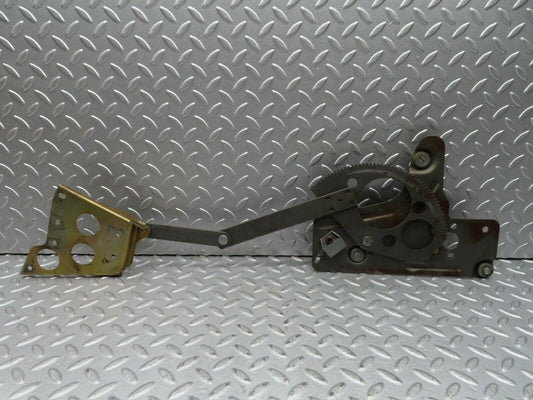 16641 Mercedes-Benz C107 380SLC Rear Left Power Window Regulator 1076700903