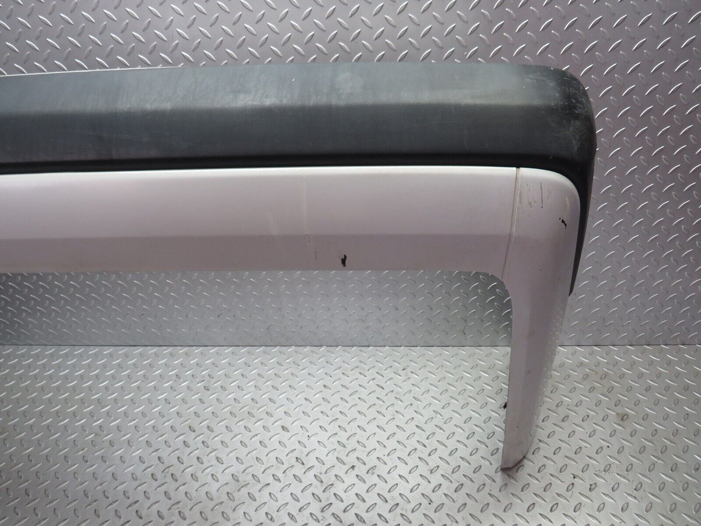 30539 Mercedes-Benz W124 230E Rear Bumper 1248800340