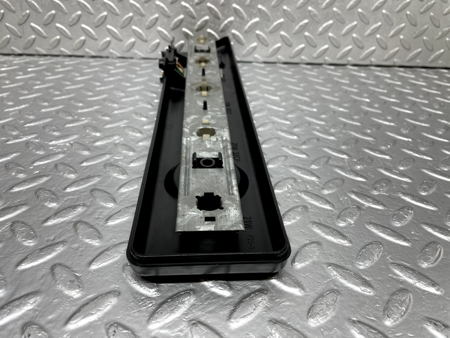 44277 Mercedes-Benz W123 280E Tail Light Bulb Holder Left Side 22064L
