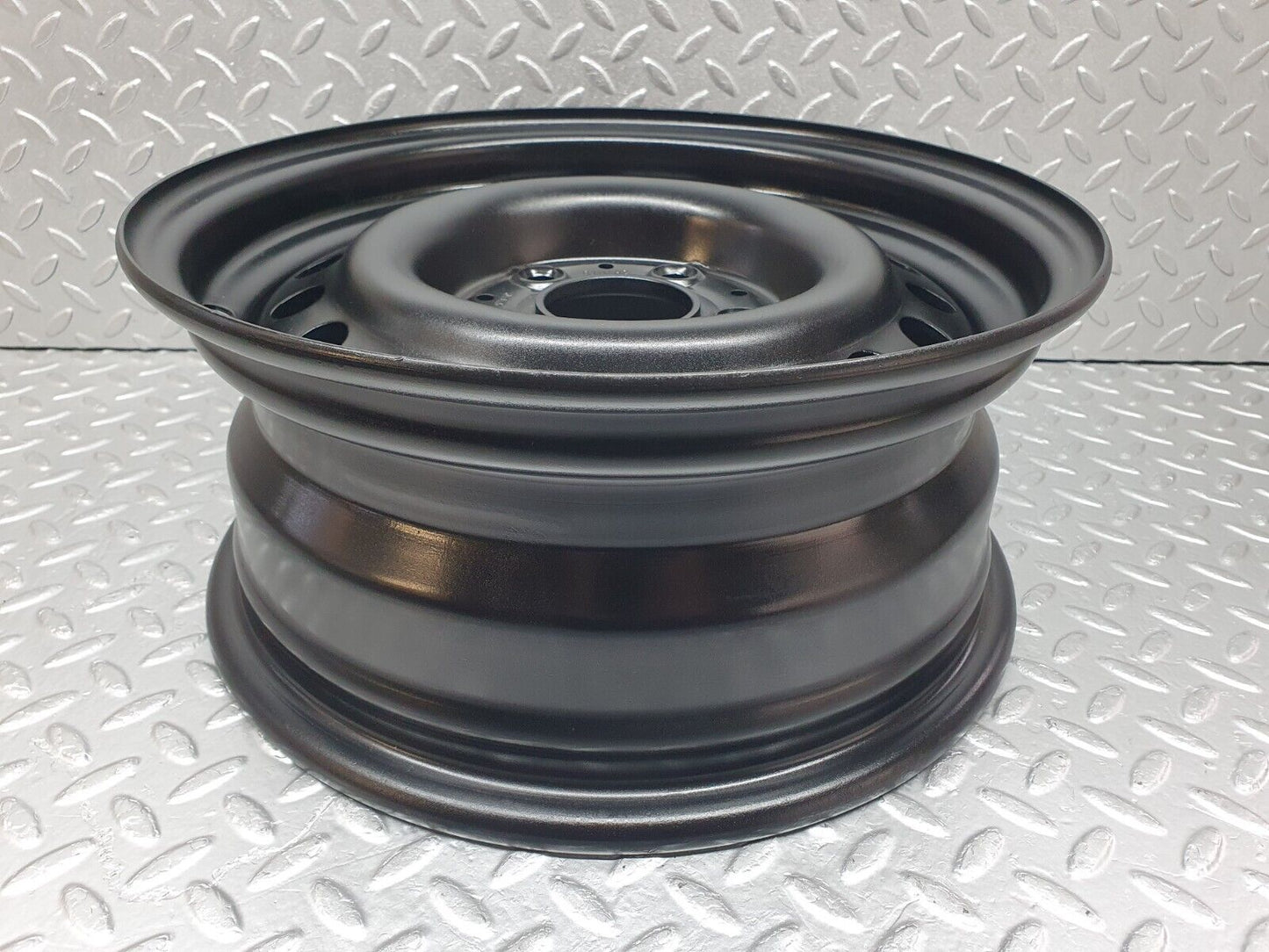 44242 Mercedes-Benz C126 380SEC Coupe Steel Wheel 6Jx14H2 ET30 1234001602