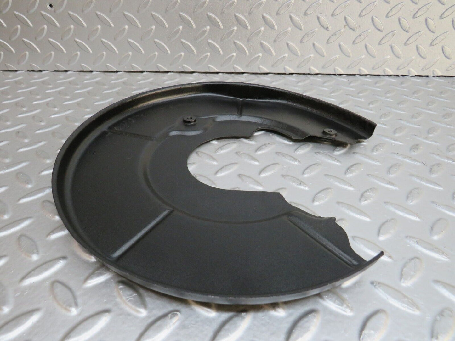 37658 Mercedes-Benz W109 300SEL Front Left Brake Disc Protection Plate