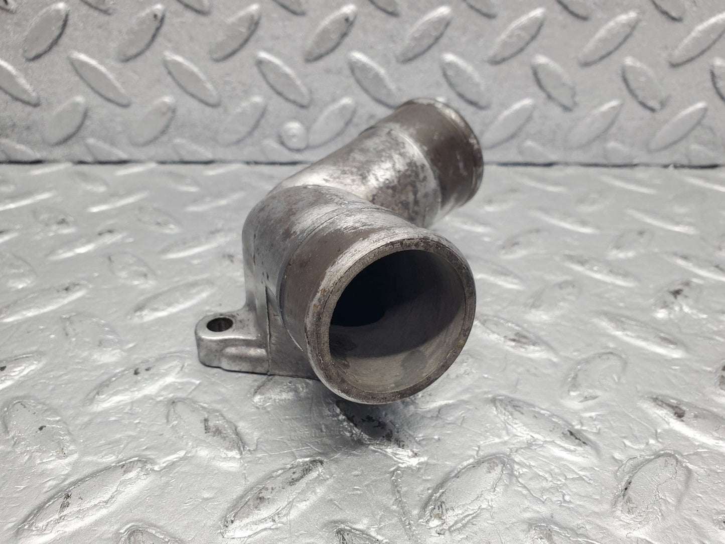 W126 Coupe thermostat housing used OEM
