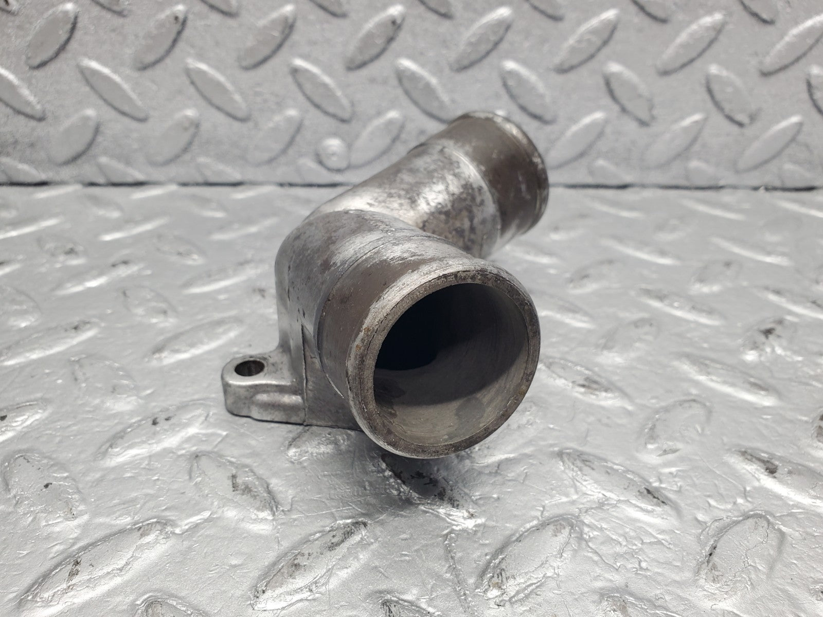 W126 Coupe thermostat housing used OEM