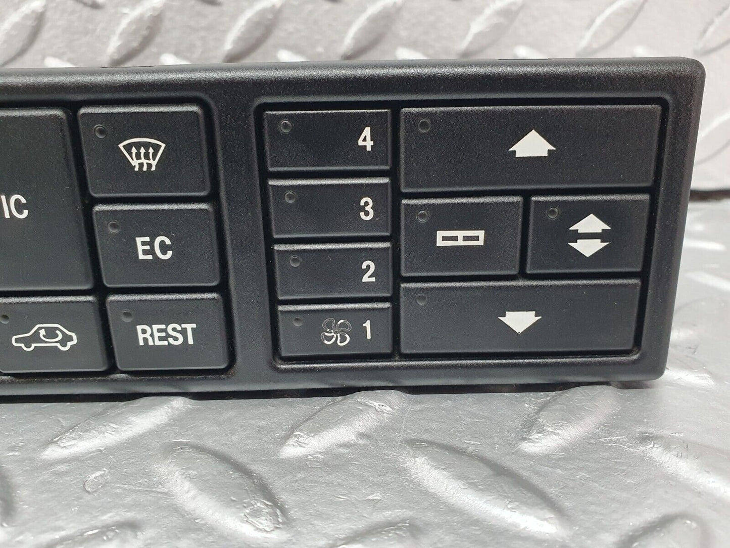 42162 Mercedes-Benz R129 320SL Coupe Heater Climate Control Unit 1298300585