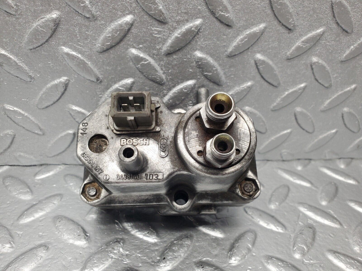 46592 Mercedes-Benz C123 280CE Coupe Warm Up Regulator 0438140103