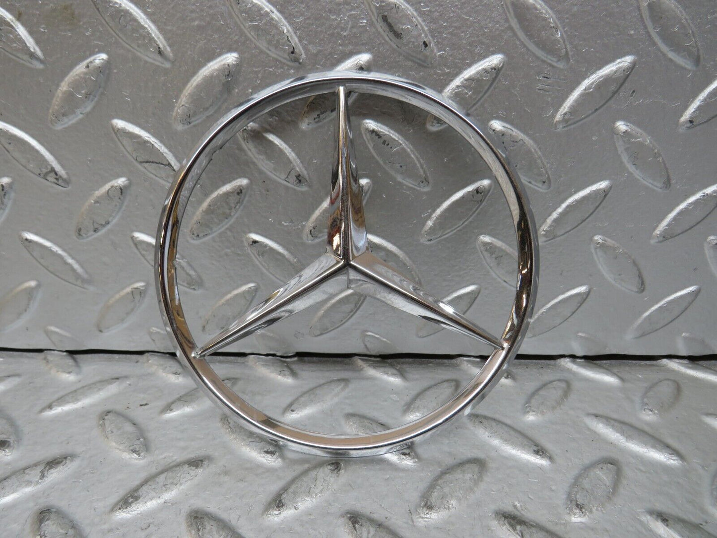28825 Mercedes-Benz W123 230E Trunk Boot Lid Emblem  1267580058