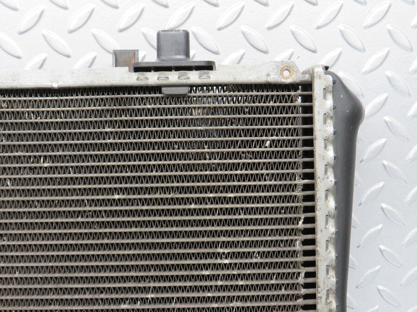 38979 Mercedes-Benz W201 190E Engine Coolant Radiator Behr