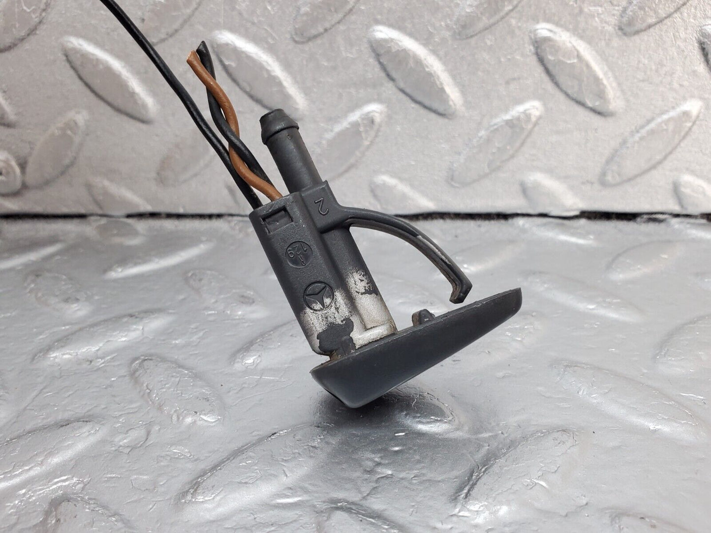 45232 Mercedes-Benz R129 300SL Coupe Windscreen Washer Nozzle 0155459928
