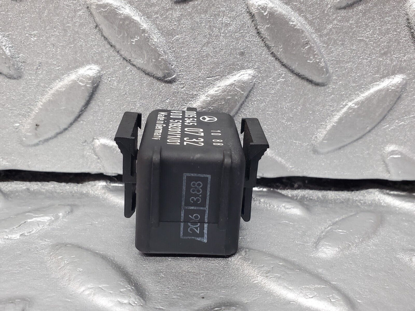 45669 Mercedes-Benz W126 420SE Cruise Control Unit Modul Relay 0055450732