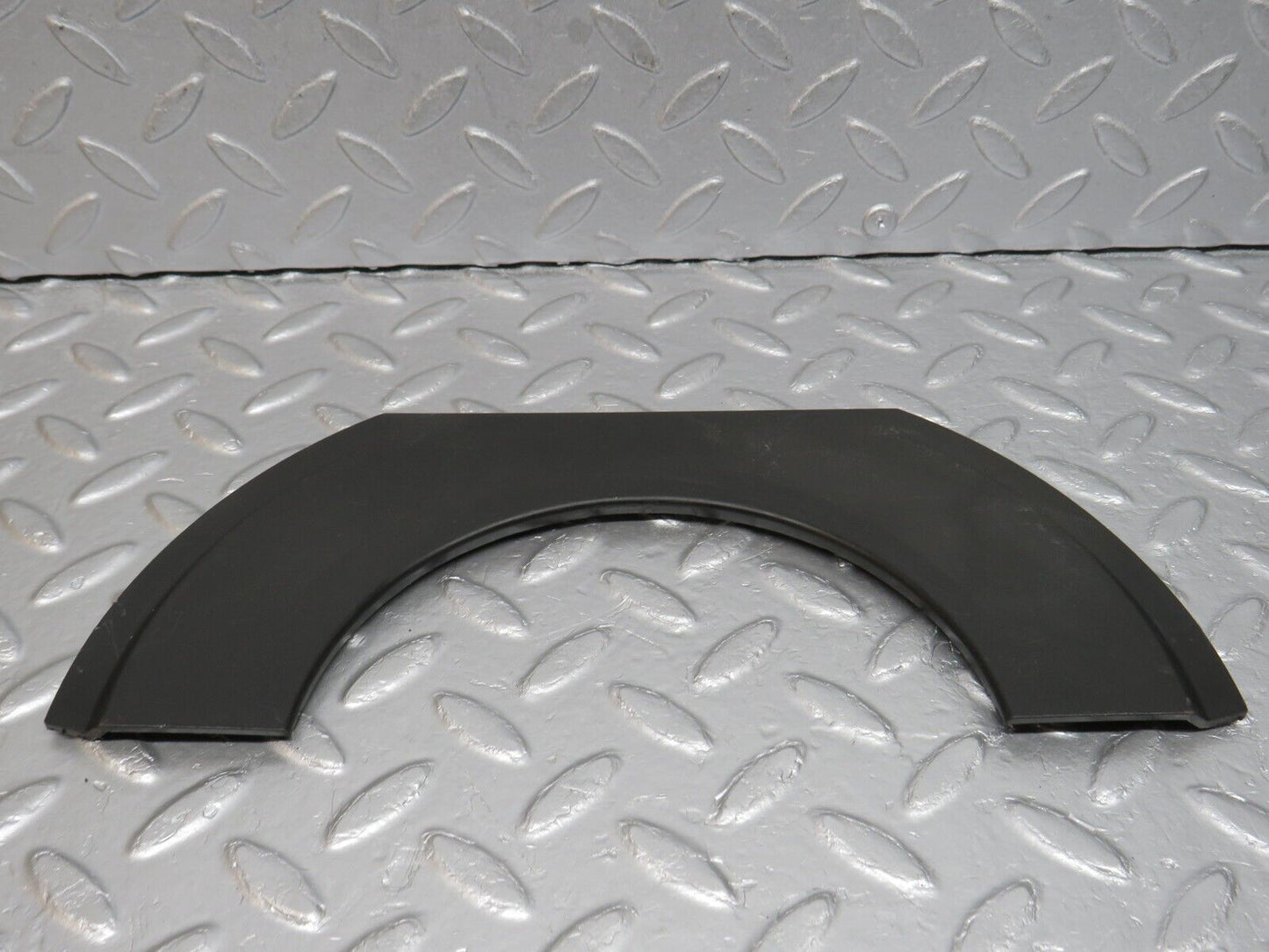 39765 Mercedes-Benz R129 320SL Coupe Windscreen Wiper Surround Trim