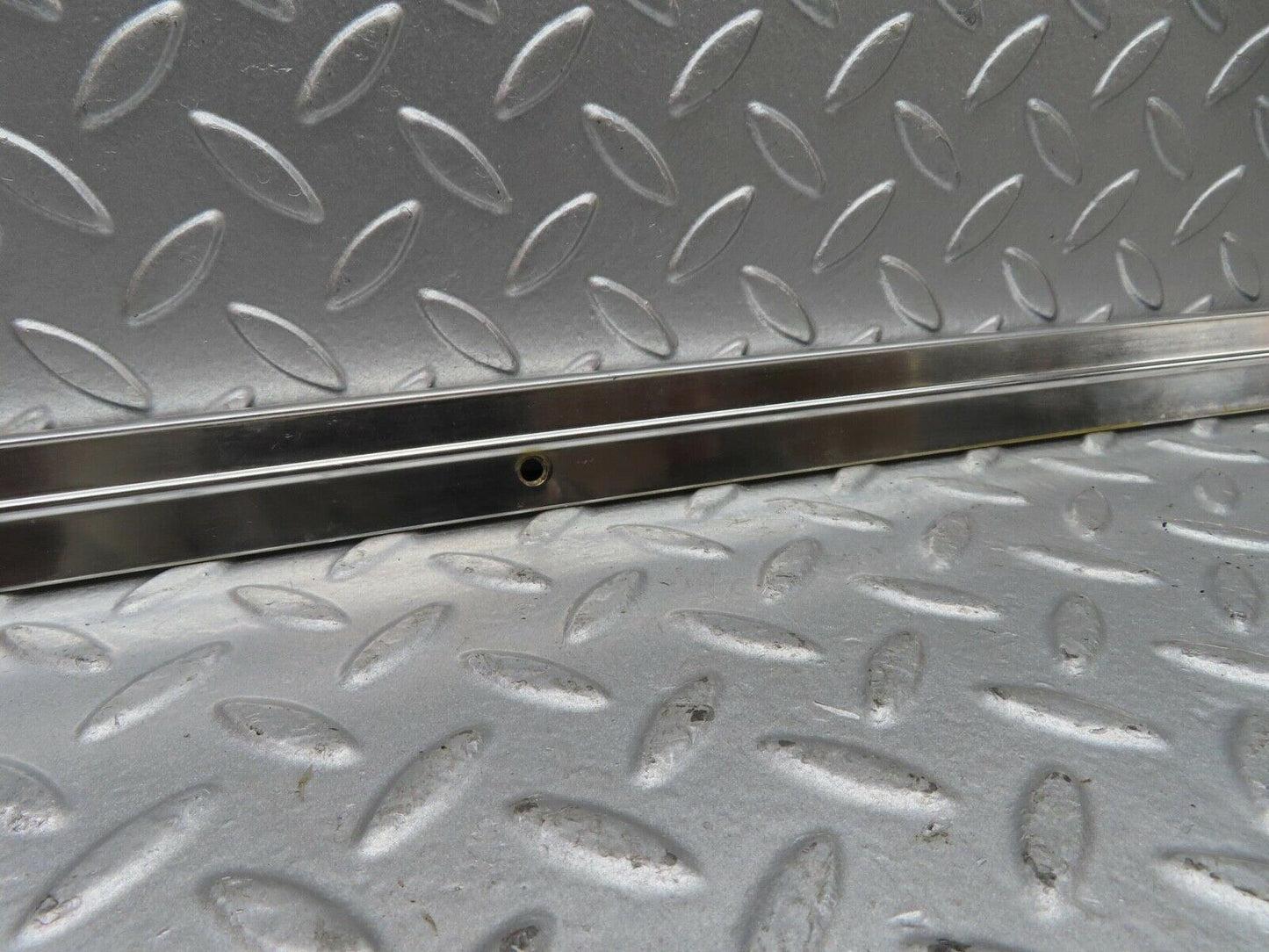 14320 Mercedes-Benz W116 350SE Roof Chrome Moulding Trim Left Side