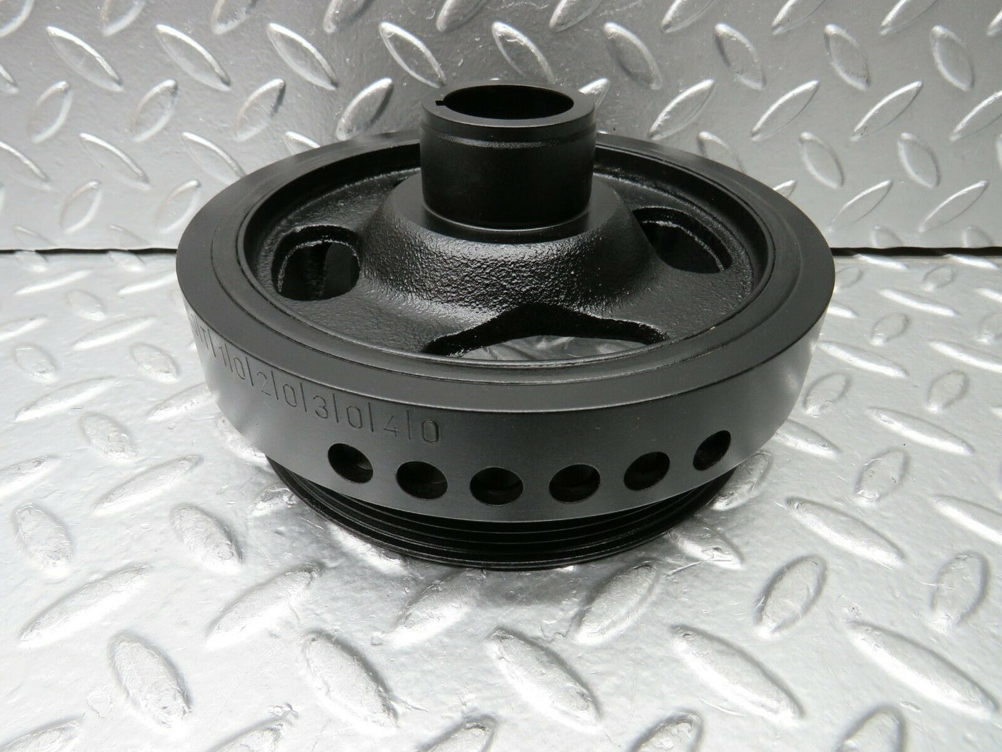 22549 Mercedes-Benz C124 E220 Crankshaft Vibration Damper Pulley 1110300703