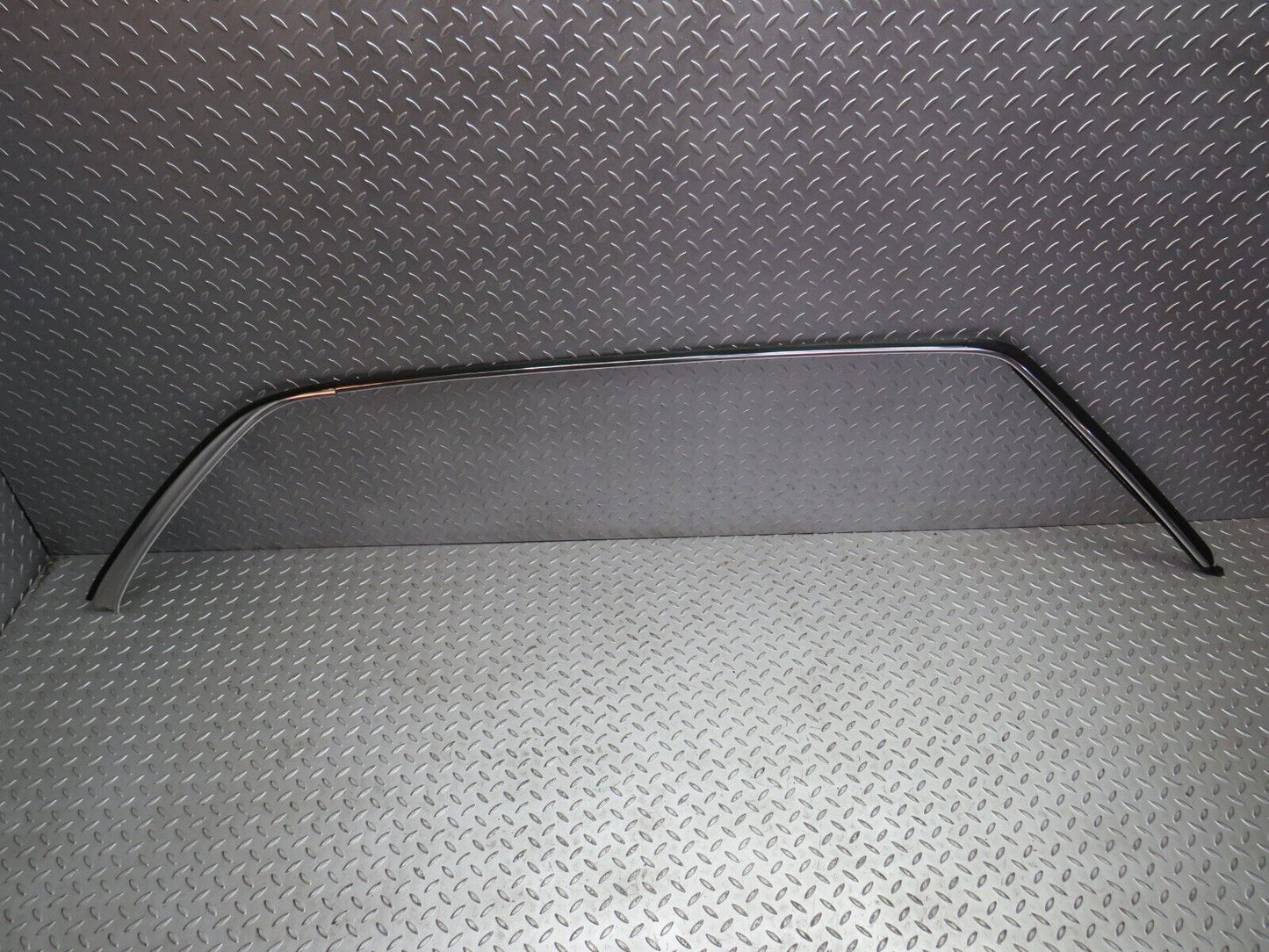 32219 Mercedes-Benz W123 230E Roof Chrome Moulding Trim Right Side