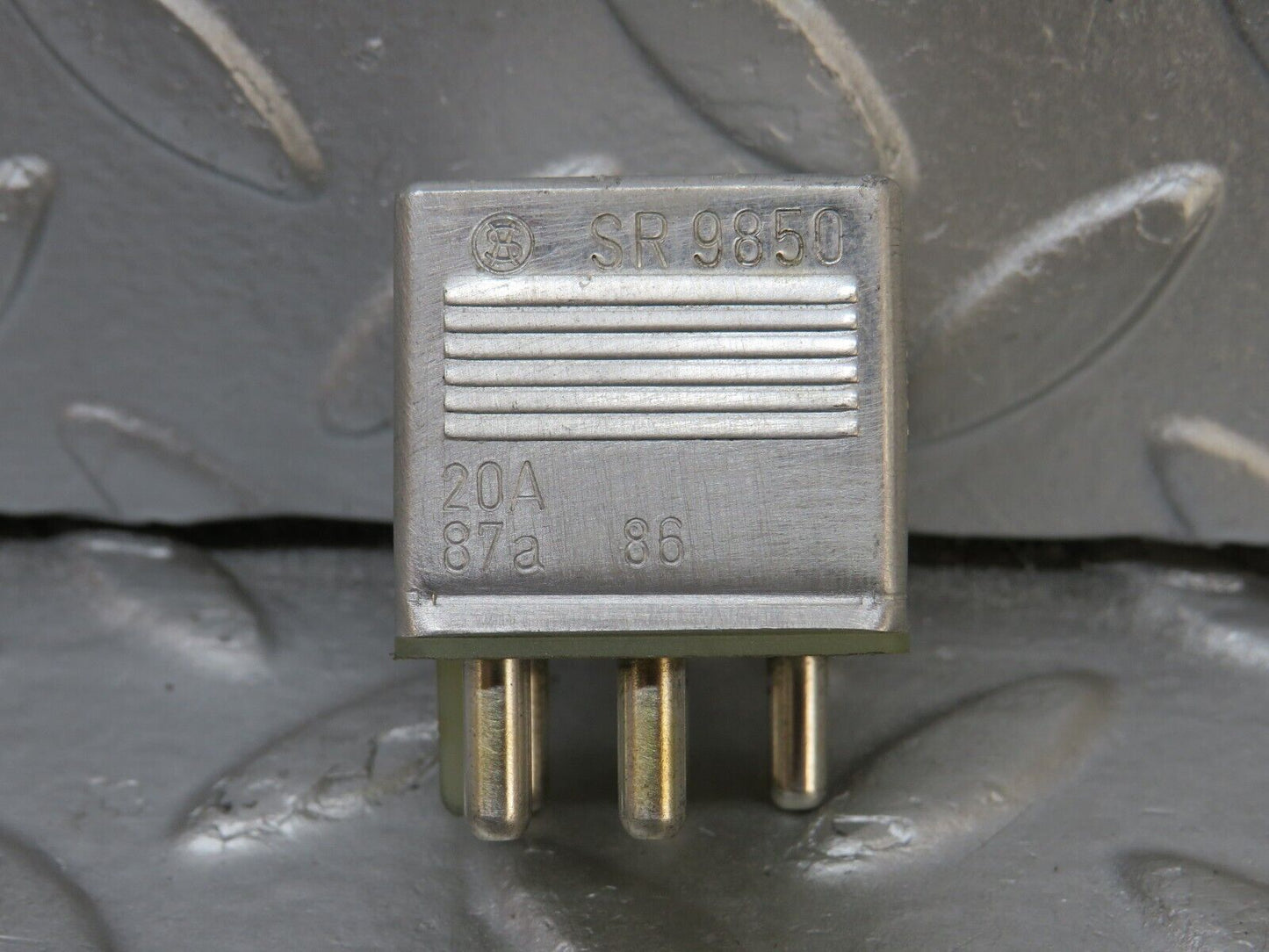 34446 Mercedes-Benz C126 380SEC Coupe Multi Purpose Relay 0015420219