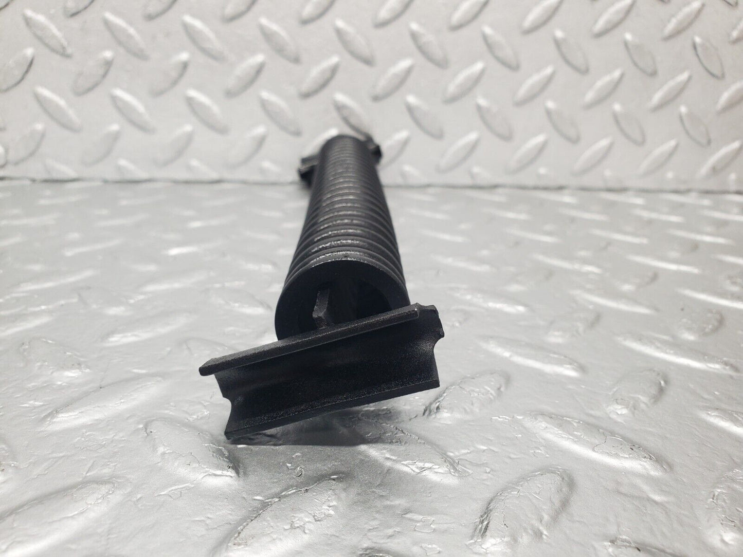 46131 Mercedes-Benz W105 PONTON Trunk Lid Hinge Spring
