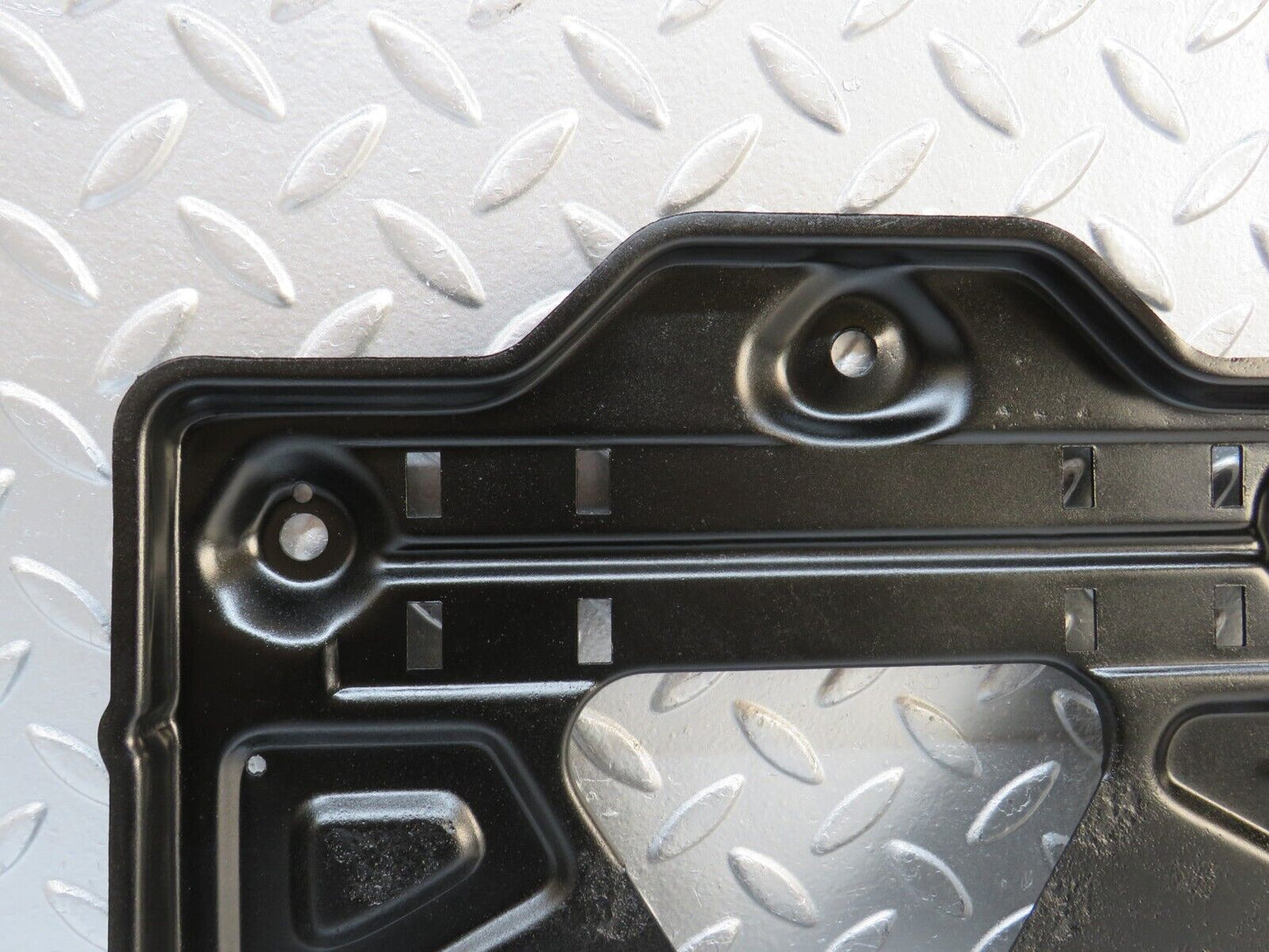32517 Mercedes-Benz S124 300TE Wagon Battery Tray