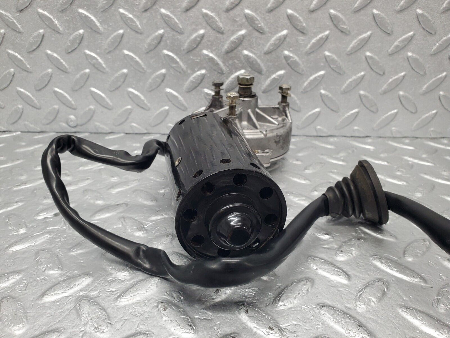 47022 Mercedes-Benz R129 320SL Coupe Windscreen Wiper Motor