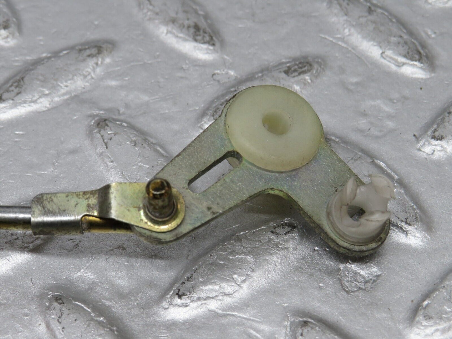 36210 Mercedes-Benz W126 420SE Rear Door Lock Knob Pair