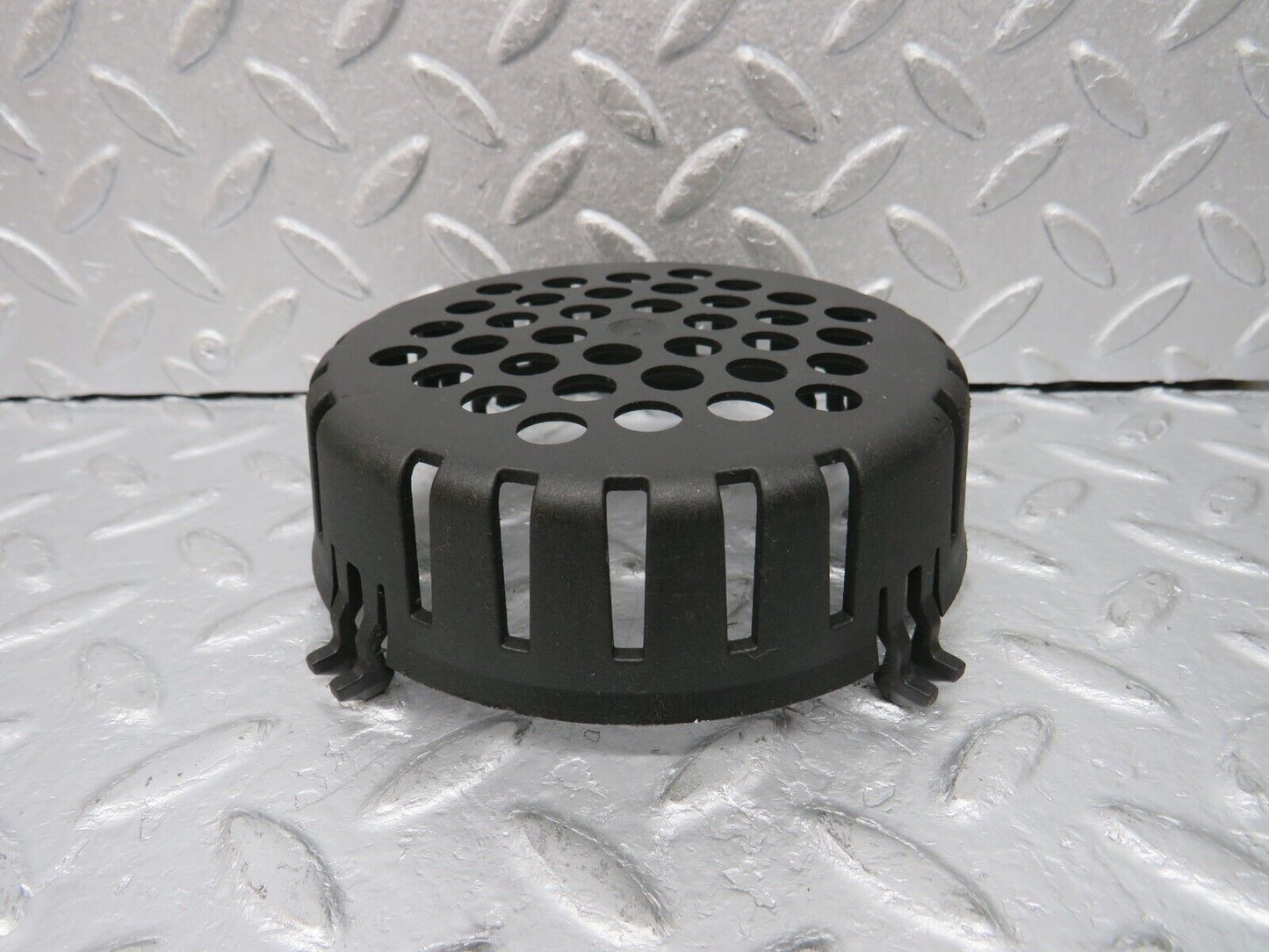 39166 Mercedes-Benz R107 500SL Engine Cooling Fan Cover