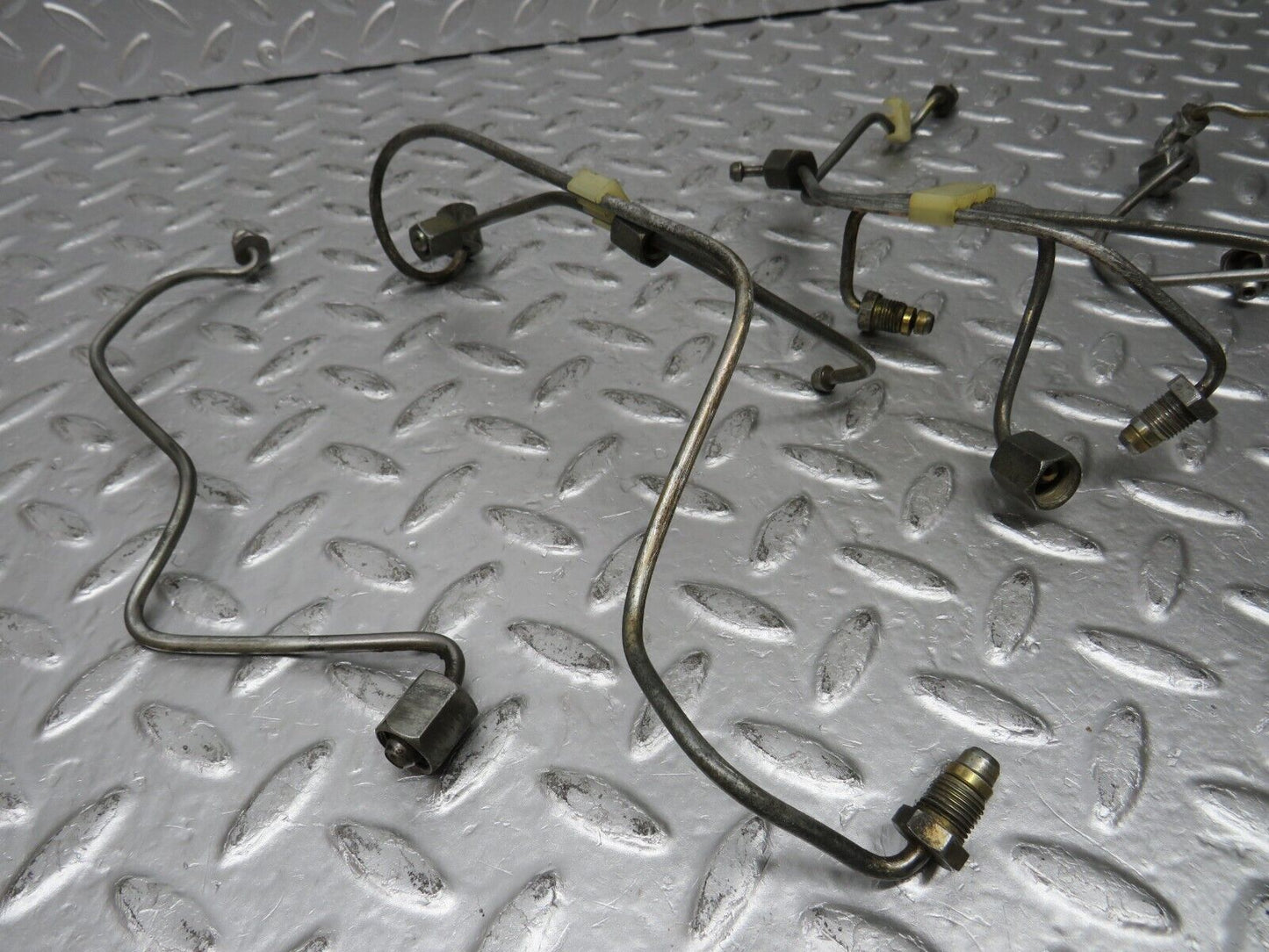 32717 Mercedes-Benz S124 300TE Wagon Fuel Line Hose Set