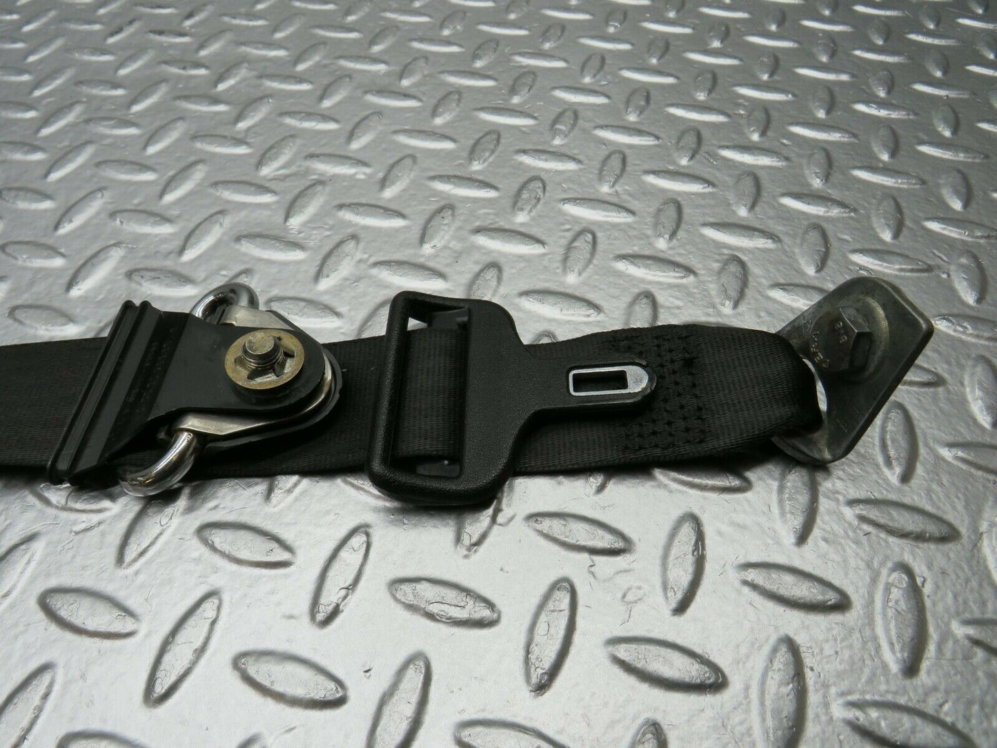 24058 Mercedes-Benz W123 280E Rear Seat Belt 1268608985