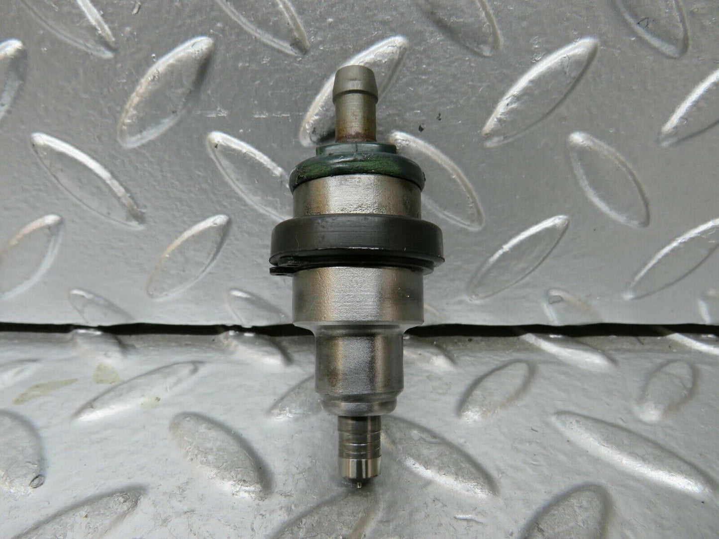 23668 Mercedes-Benz W114 280E Fuel Injector Bosch 0280150014