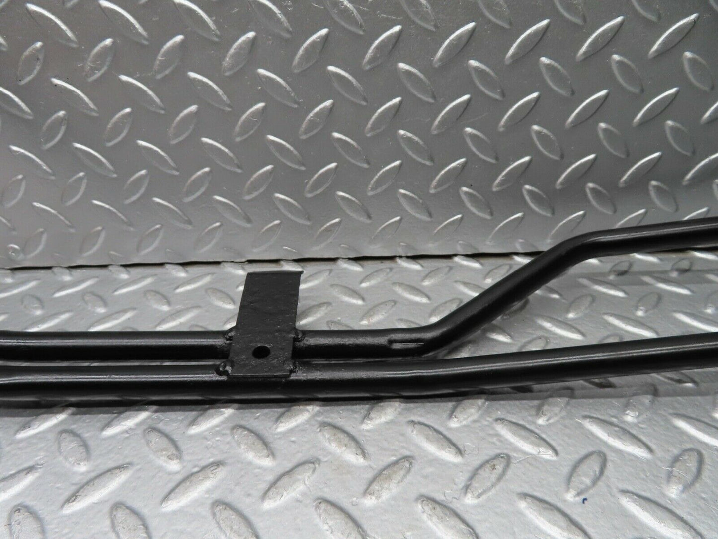 20710 Mercedes-Benz R107 450SL Power Steering Oil Cooling Pipe