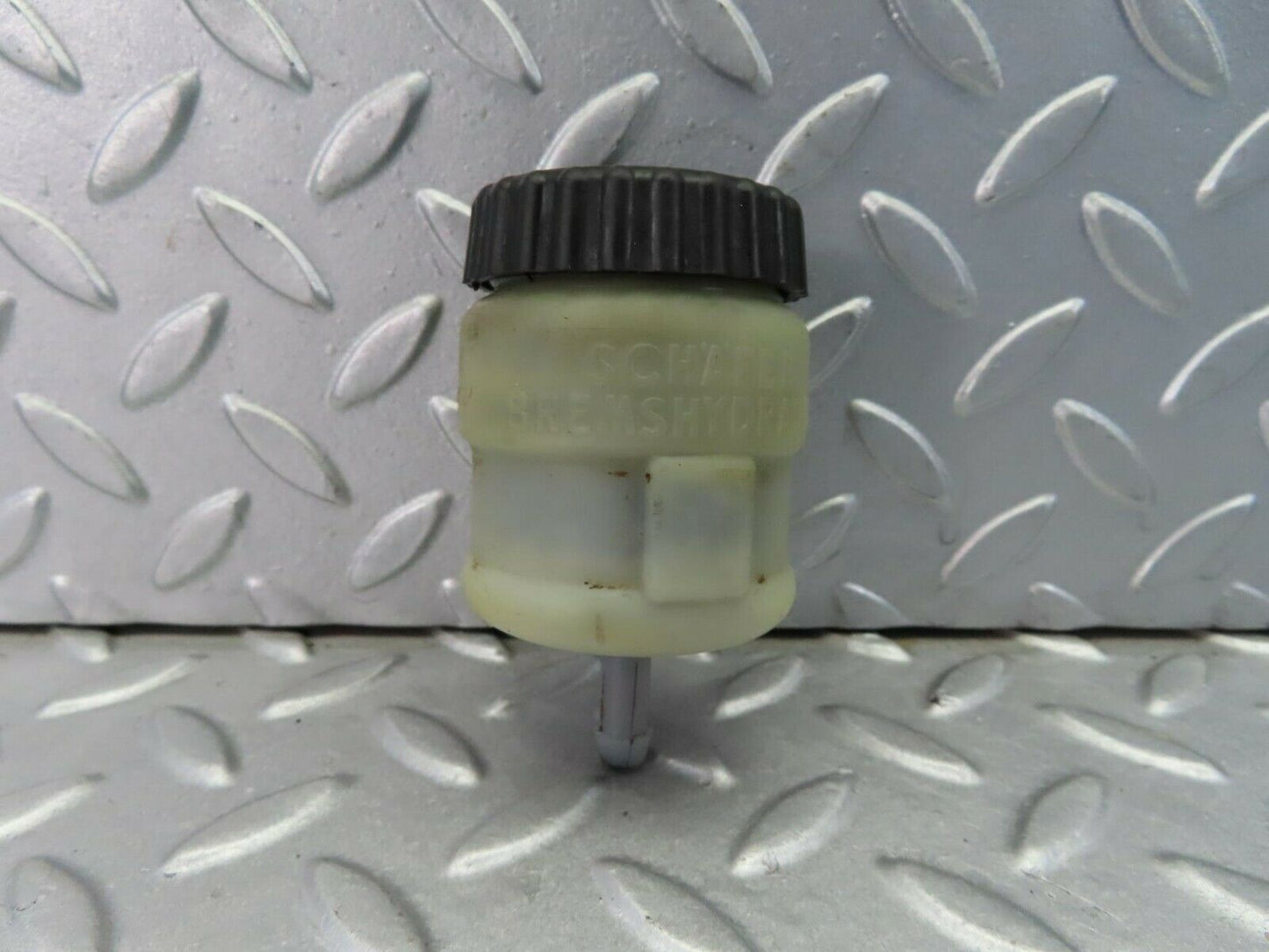 7978 Mercedes-Benz W115 220D Clutch Fluid Reservoir