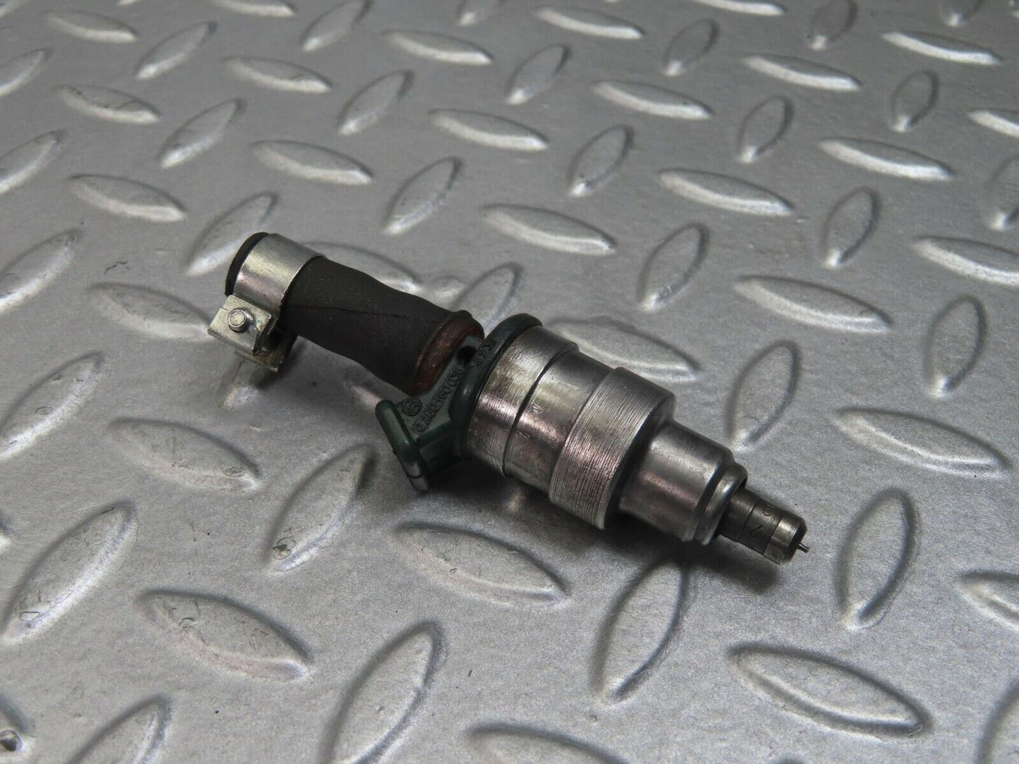 8781 Mercedes-Benz R107 Fuel Injector Bosch 0280150035