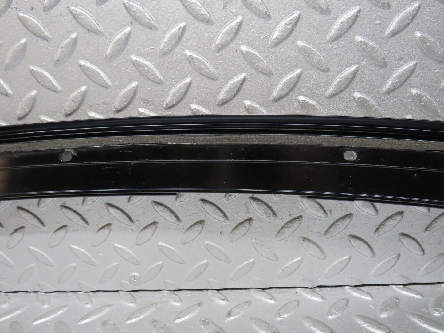 37889 Mercedes-Benz A124 320E Cabriolet Windscreen Top Moulding Trim