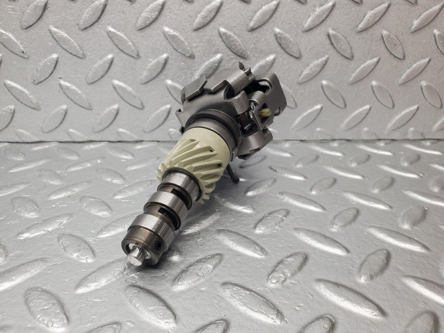 46298 Mercedes-Benz W124 280E Automatic Gearbox Governor 722.433