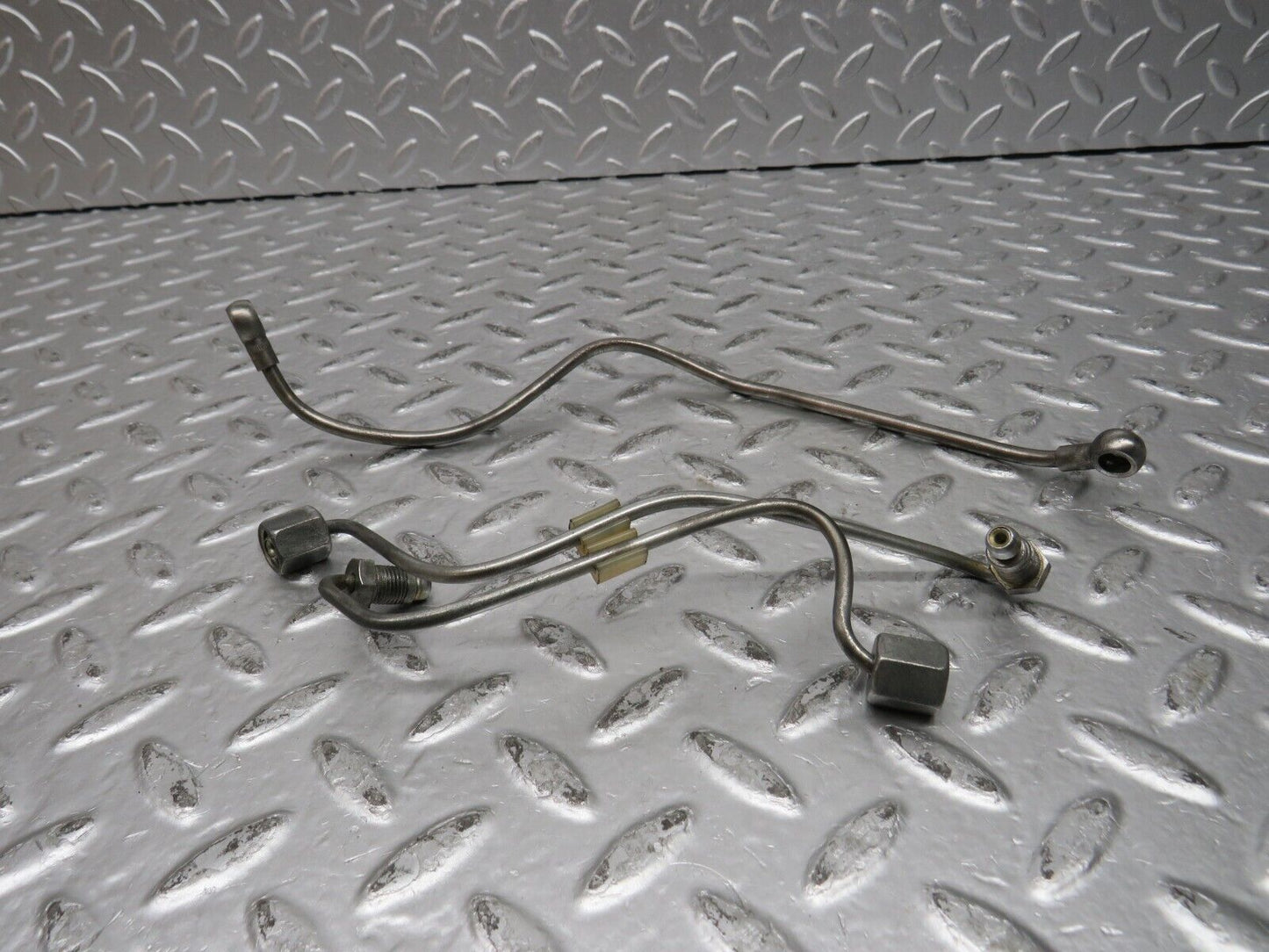 32101 Mercedes-Benz W123 230E Fuel Line Hose Set