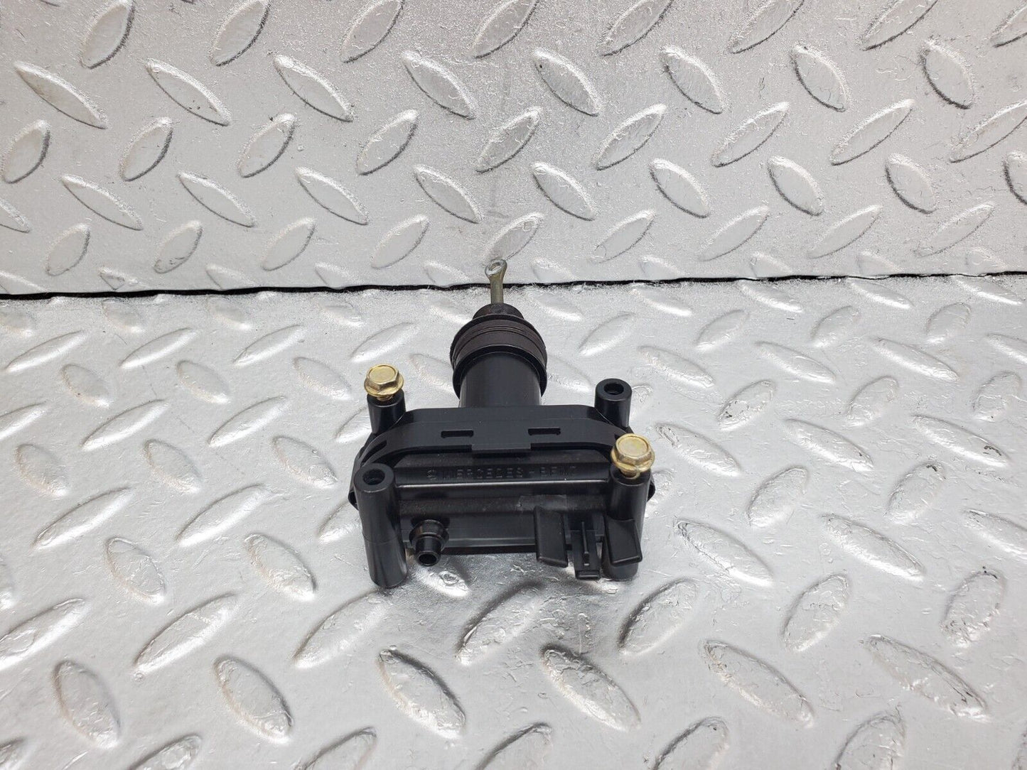 44757 Mercedes-Benz W124 220E Door Lock Vacuum Actuator Rear Left