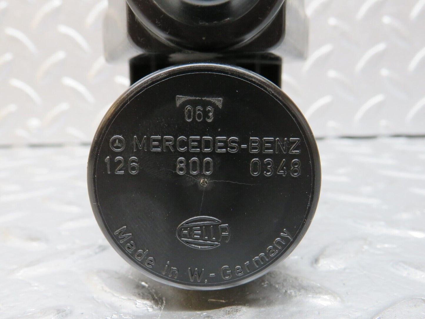 34344 Mercedes-Benz C126 380SEC Coupe Central Locking Pump Hella 1268000348
