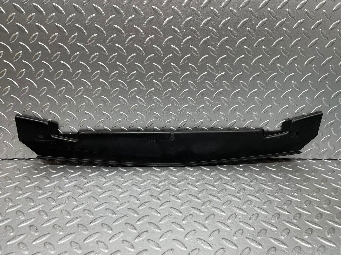 28575 Mercedes-Benz W123 230E Front Bumper Centre Filler Trim 1238853023