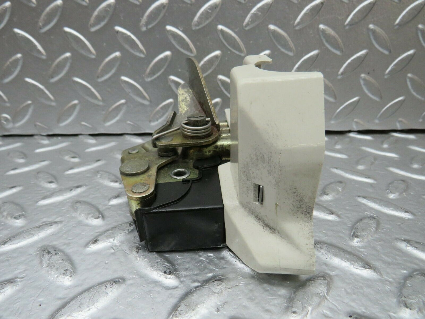 24199 Mercedes-Benz S124 220TE Wagon Rear Left Door Lock Mechanism