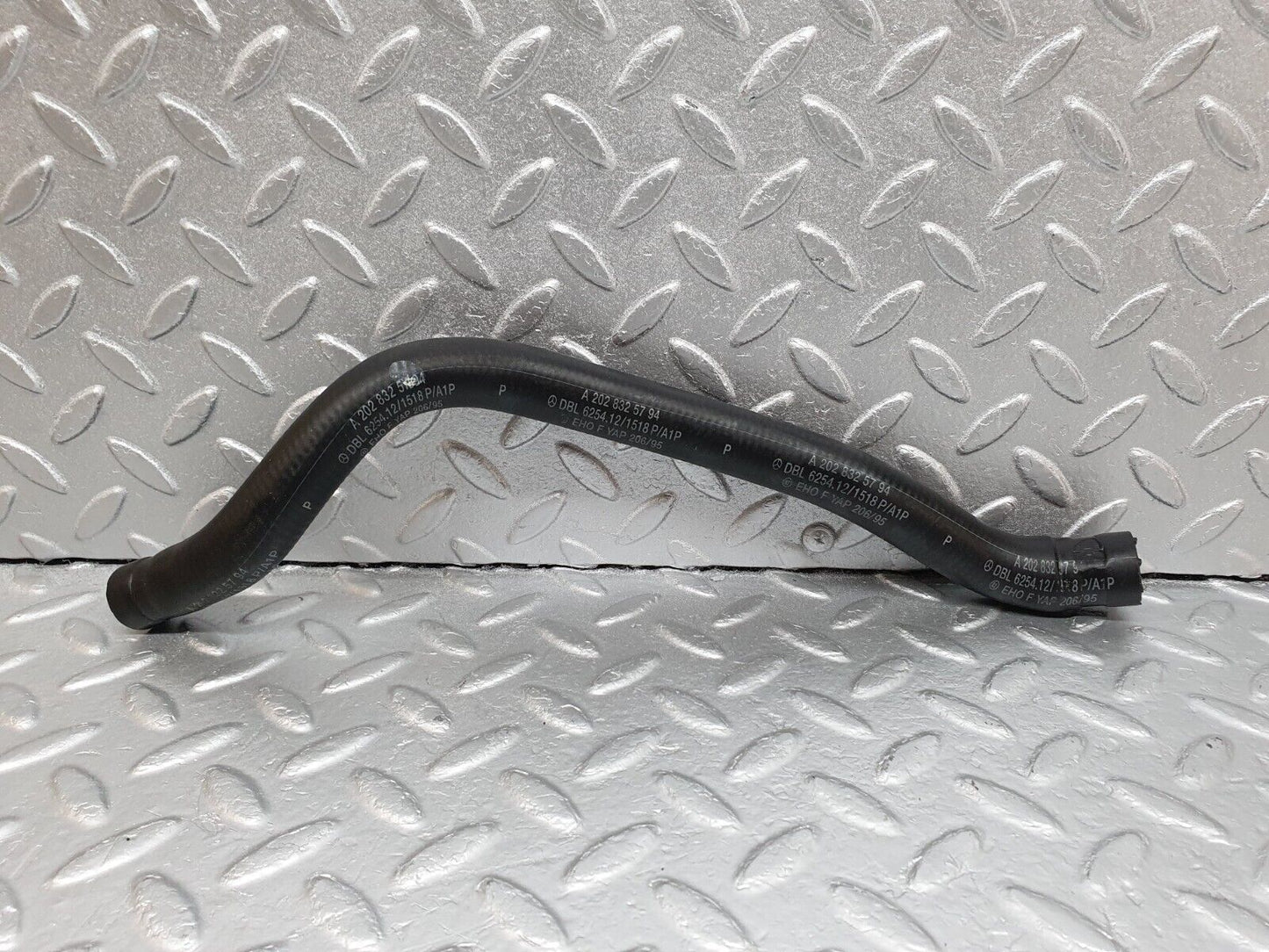42067 Mercedes-Benz W202 C200 Heater Hose Pipe 2028325994 2028325894 2028325794